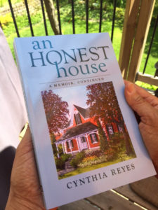 book-an-honest-house-first-copy-1